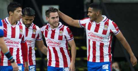 Chivas gana a Necaxa y vuelve a liguilla tras cinco torneos ausente