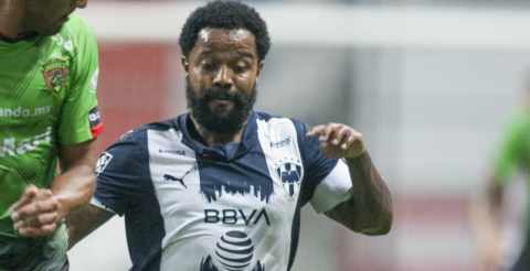 Dorlan Pabón celebra la llegada de Javier Aguirre a Rayados