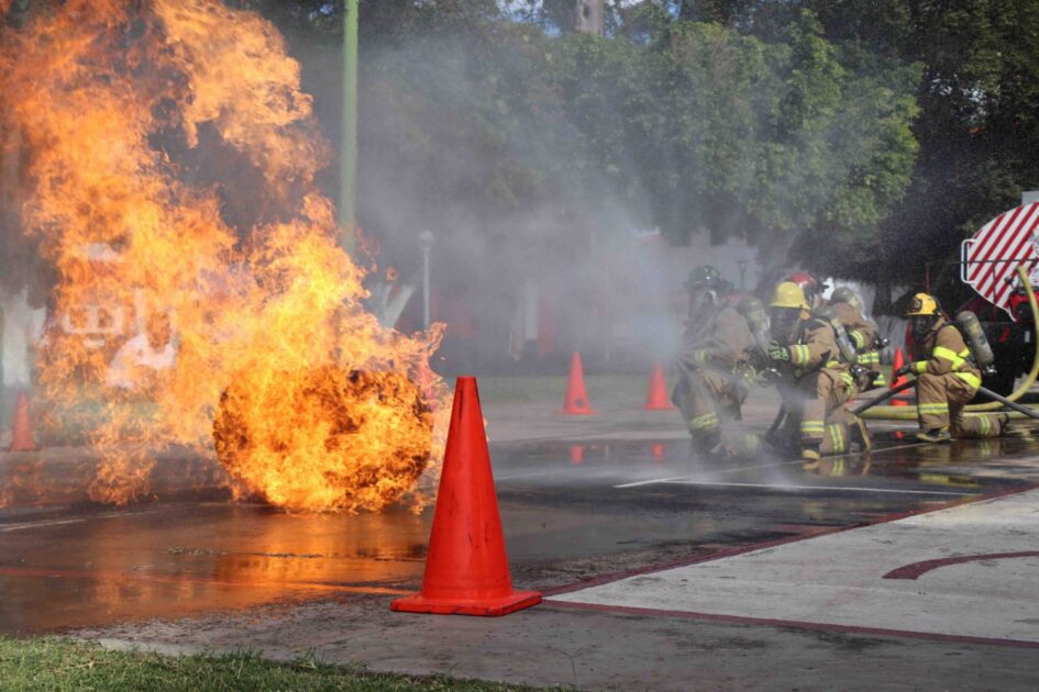 practica-de-bomberos-3