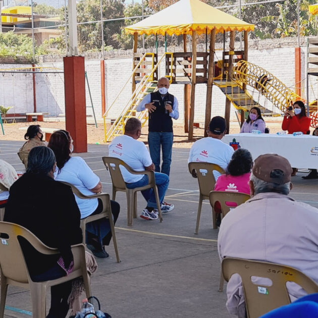Celebran el Día del Migrante en Tangamandapio   (Fotonota)
