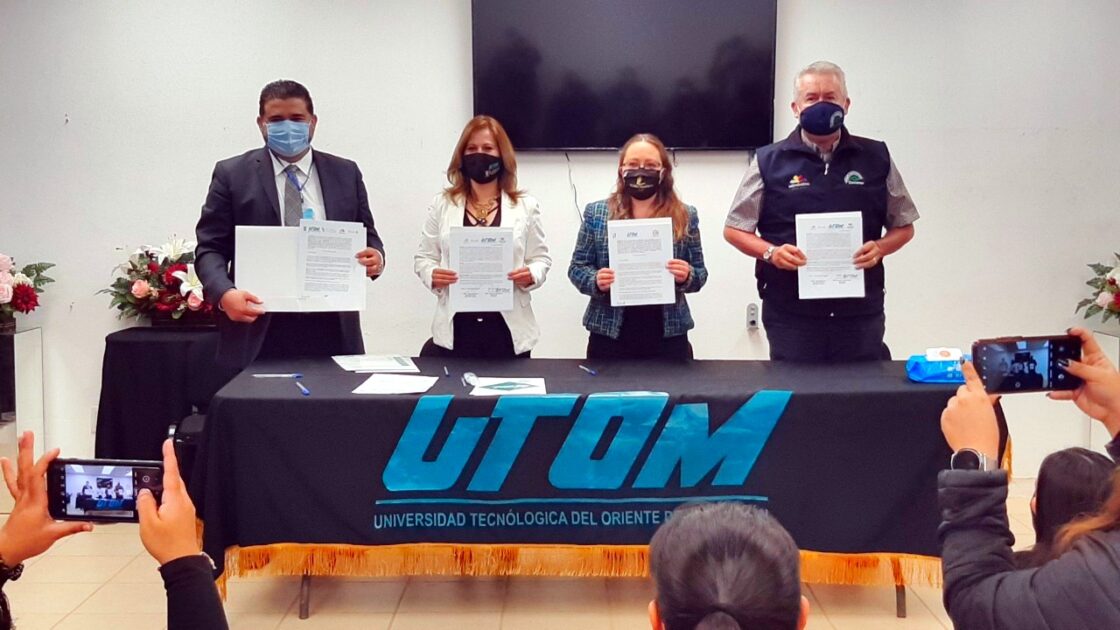 Firman Conalep y UTOM convenio en beneficio de sus comunidades