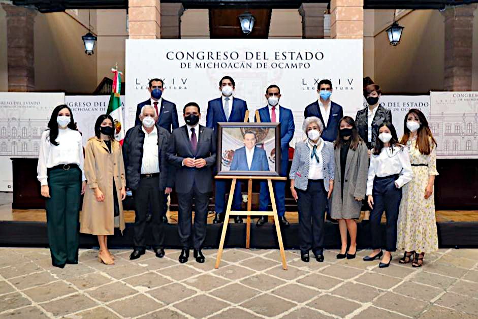 Encabeza Gobernador Develación de placa en honor a Pascual Sigala