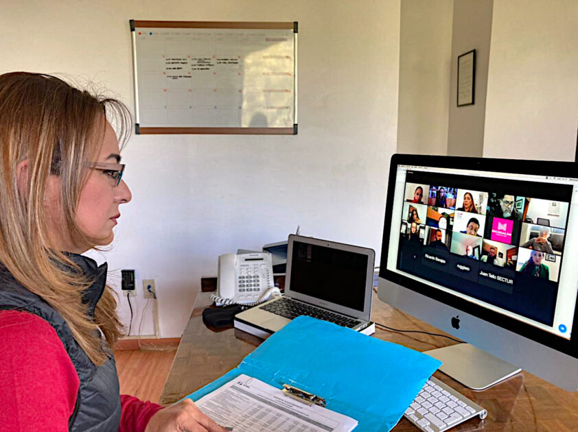 Capacita IEM a Sectur sobre tiempos para difusión de obras y acciones