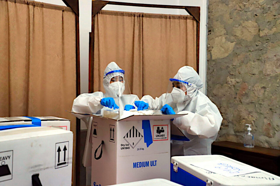 Dispone SSM de 10 termos para vacuna anti COVID-19