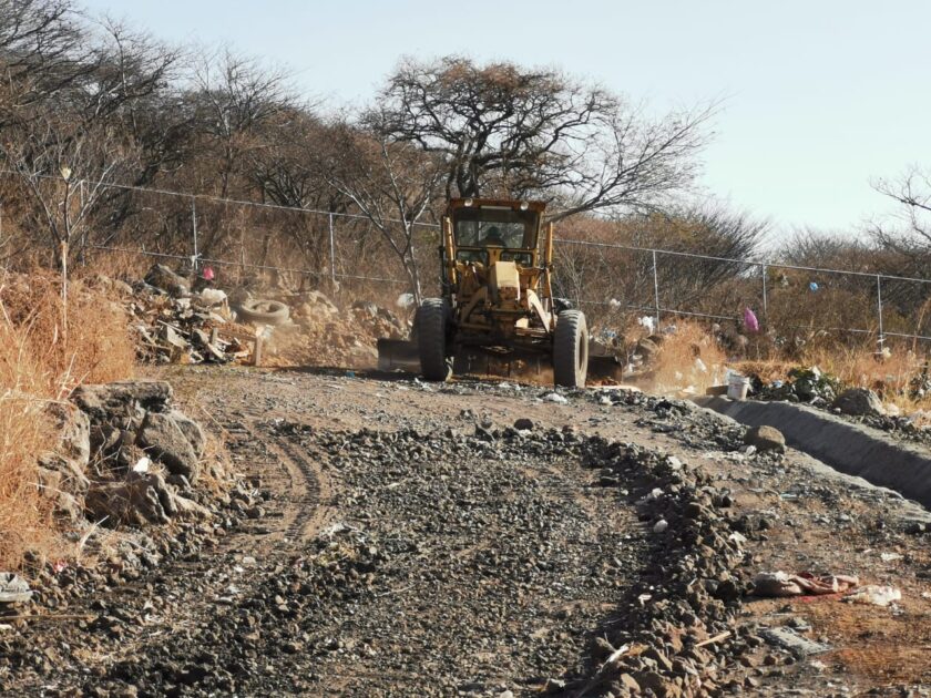 Mejoran camino a Relleno Sanitario de Zamora