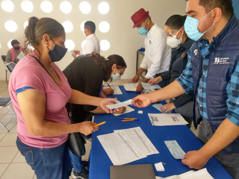 Entrega SSM estímulos por más de un millón 100 mil pesos a Auxiliares de la Salud