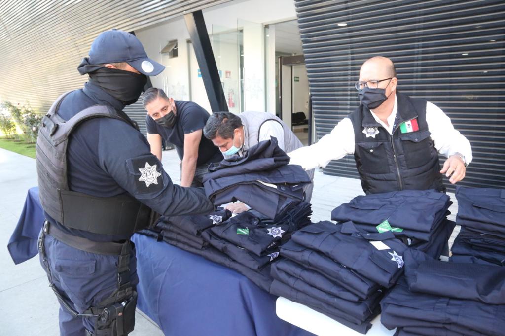 Inicia SSP entrega de más de 5 mil uniformes a personal operativo de la Policía Michoacán