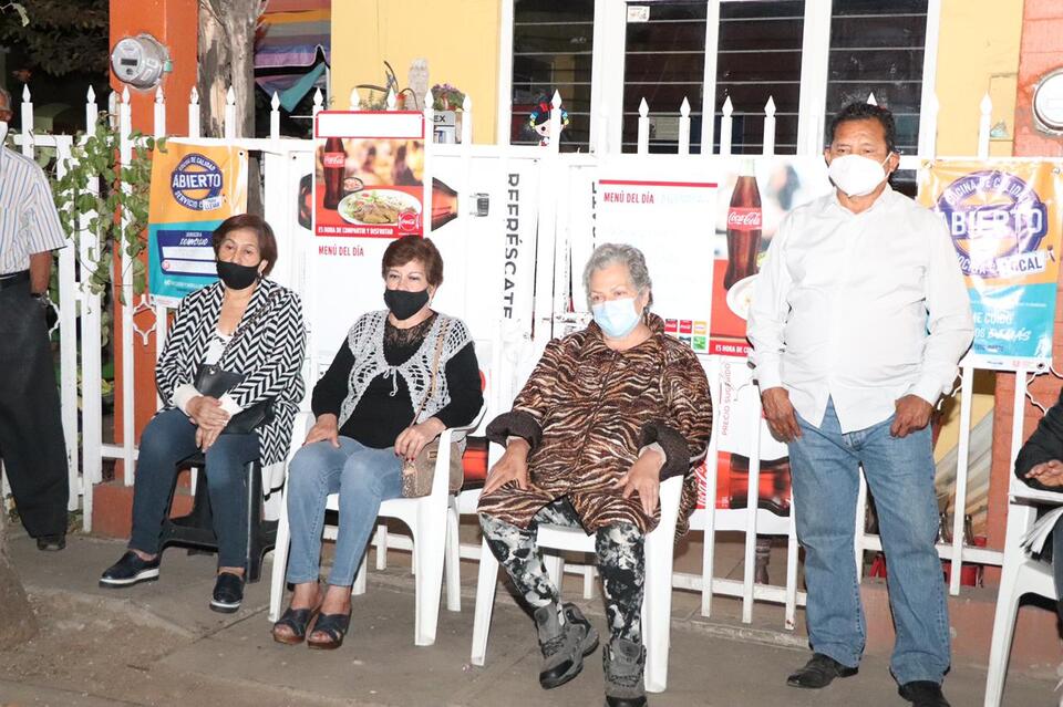 Atiende Alcalde de Zamora a vecinos de Las Fuentes