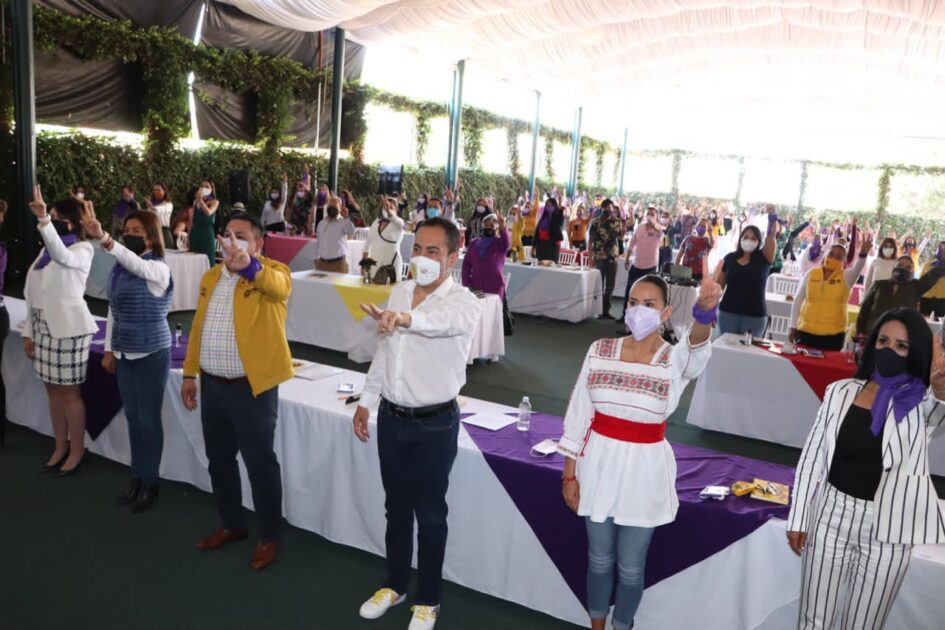 Víctor Manríquez, el dirigente de la paridad de género