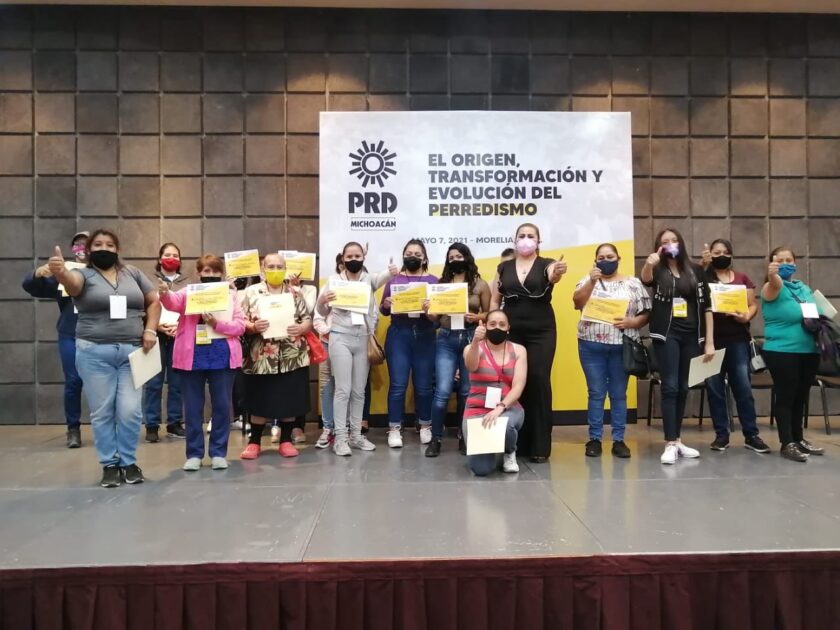 La vida democrática que impulsó el PRD, amenazada por el actual régimen federal: García Tinajero