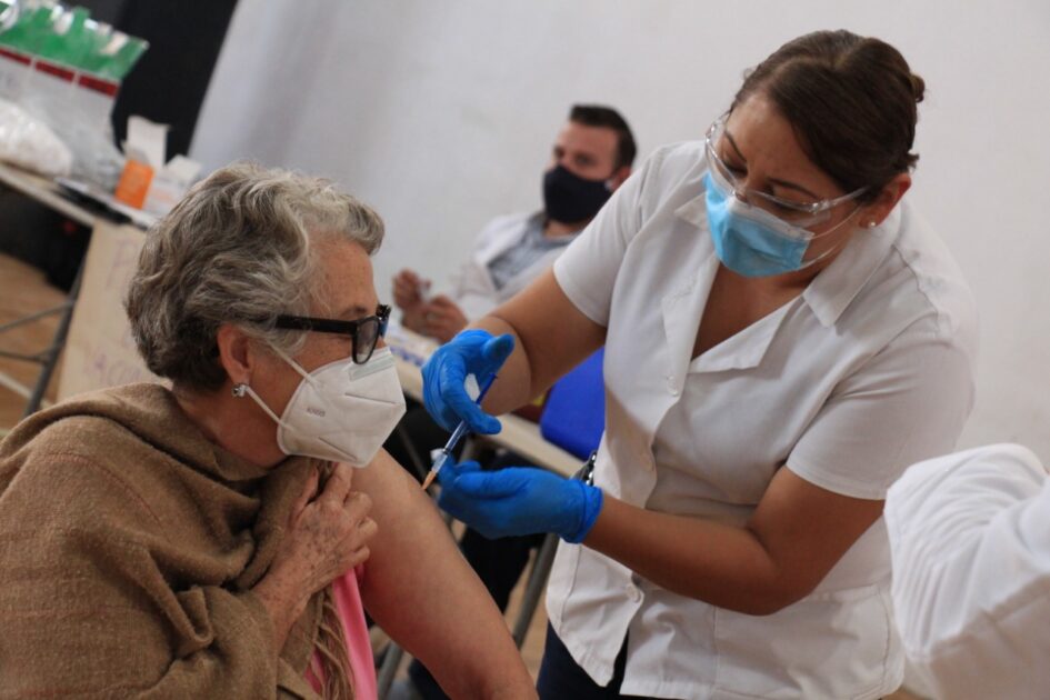 Inicia 2a dosis de vacunación a los de 50 y más  en Zamora
