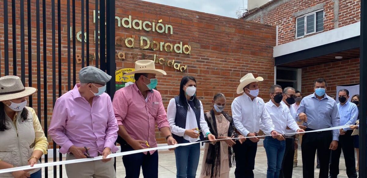 Inaugura y supervisa Gobierno de Michoacán obras por 21.8 mdp en Ixtlán