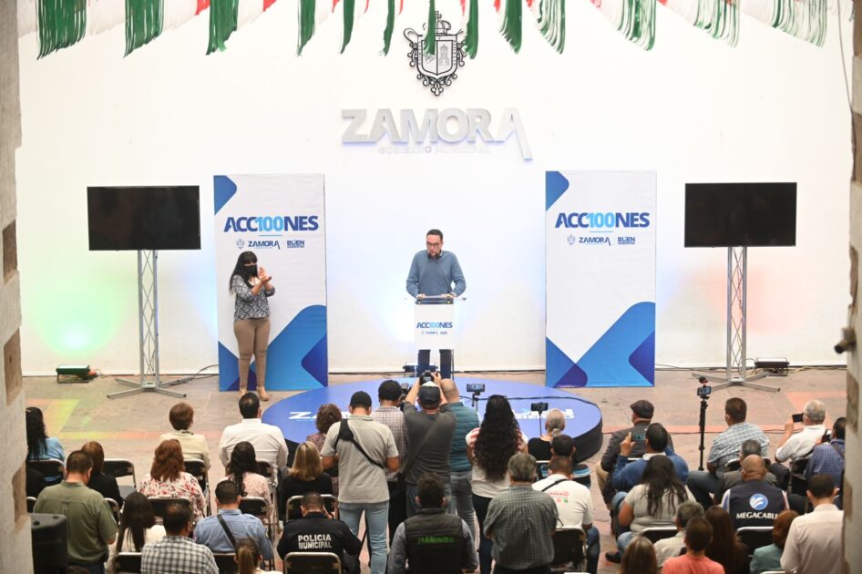 El presidente Carlos Soto anunció programa de 100 acciones