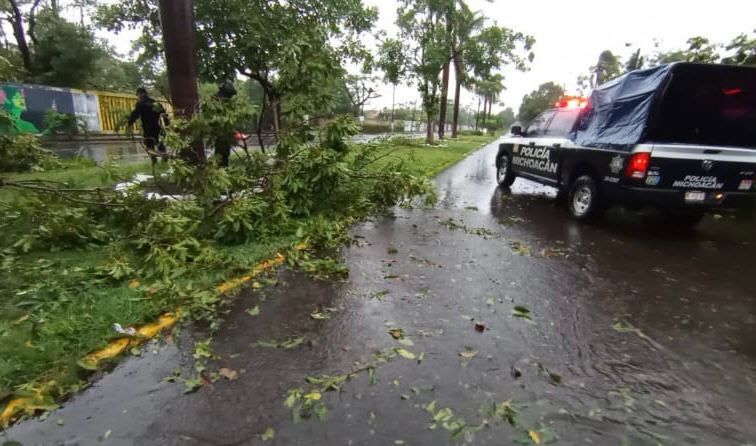 SSP monitorea la Costa Michoacana ante la llegada del huracán “Rick”
