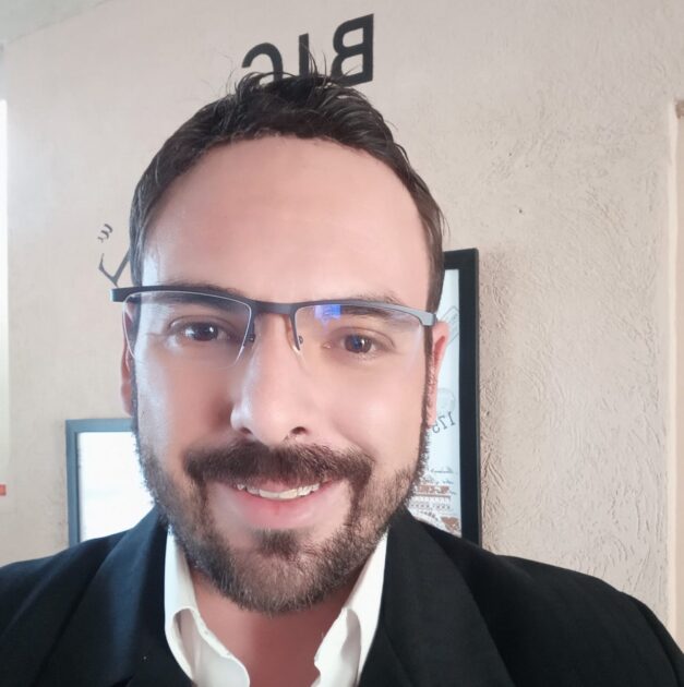 Oscar Oropeza les hace una invitación a una noche mexicana este sábado 18 en la población de Tangancícuaro, Michoacán.