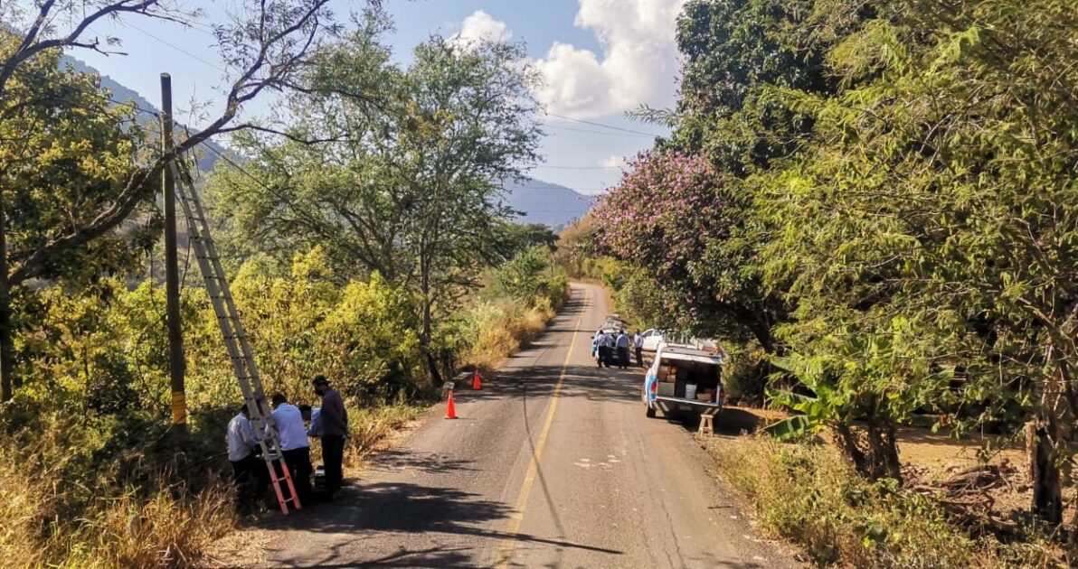 *SCOP rehabilitará la carretera Tepalcatepec-Coalcomán*
