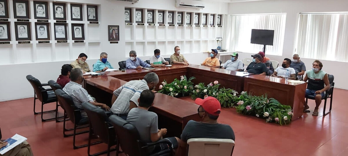 Llama Gobierno estatal a pescadores a evitar afectaciones a la economía nacional