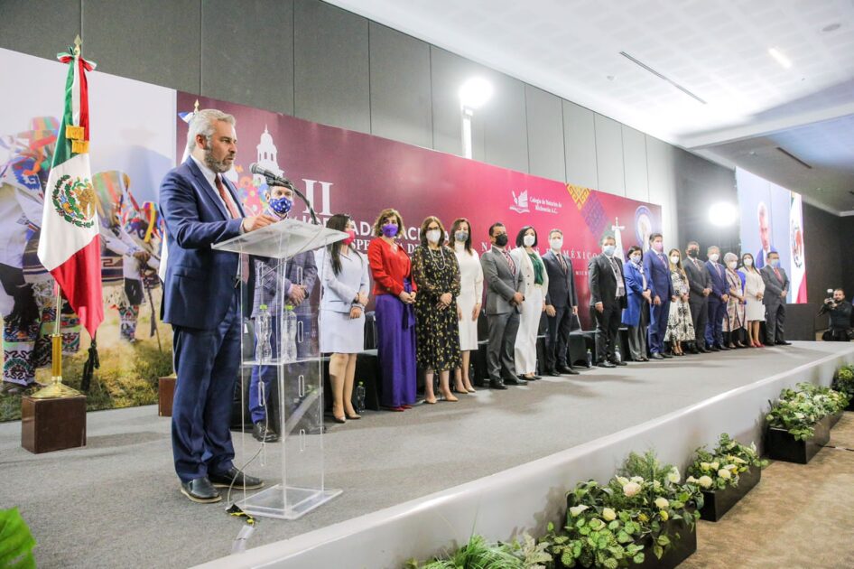 *Avanza visión de género en el notariado michoacano: Bedolla*