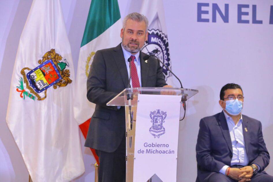 *Reconoce Bedolla a mujeres policía comprometidas por un Michoacán más justo*