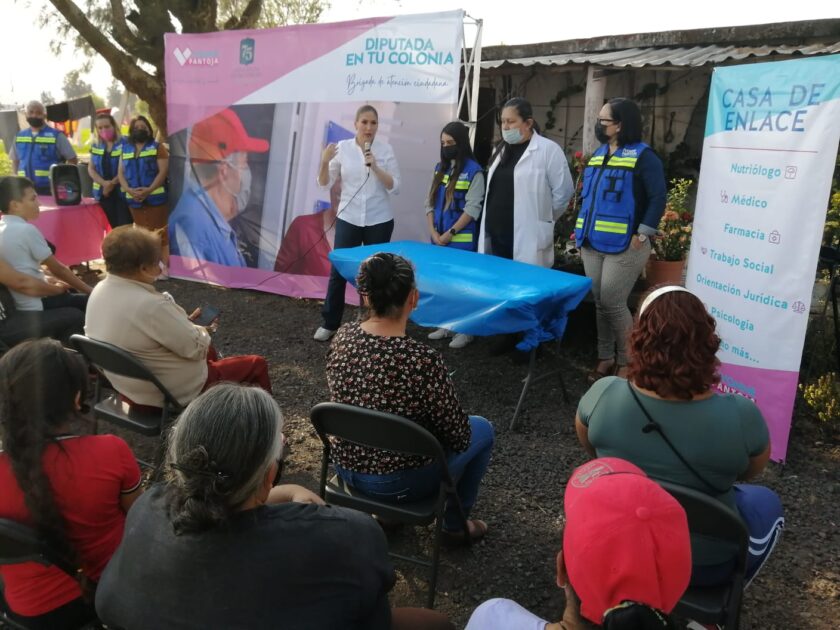 Llevan servicios de salud a zamoranos