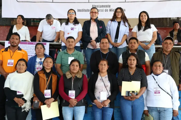 Voto de confianza en una ceremonia en el Instituto Nacional Electoral de México.